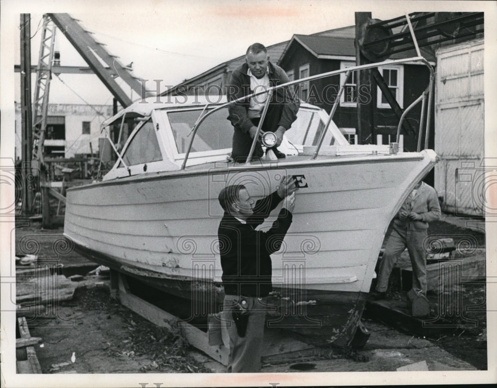 Press Photo Painsville, lake county sherrif, Elmo Maddox, J.W.Fisher- Historic Images