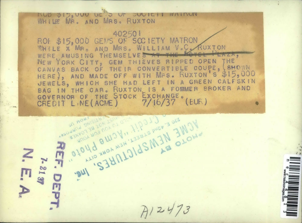 1937 Press Photo Car of Mrs & Mrs Wm C Ruxton robbed of gems in NYC