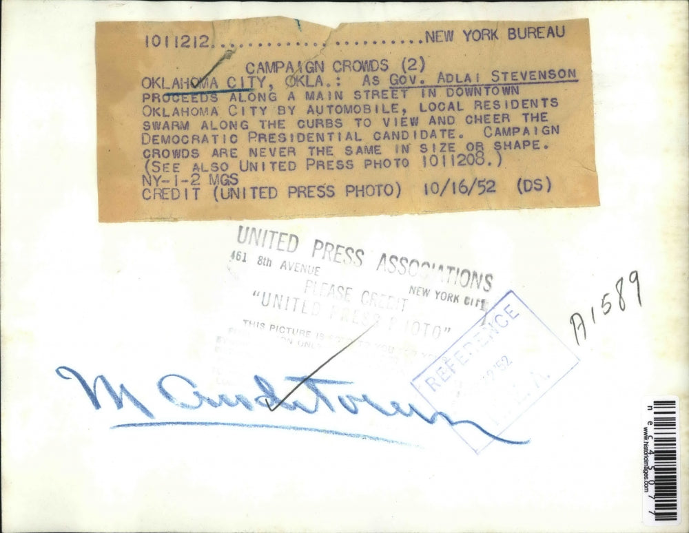 1952 Press Photo Gov Adlai Stevenson campaigning in Oklahoma City, Okla