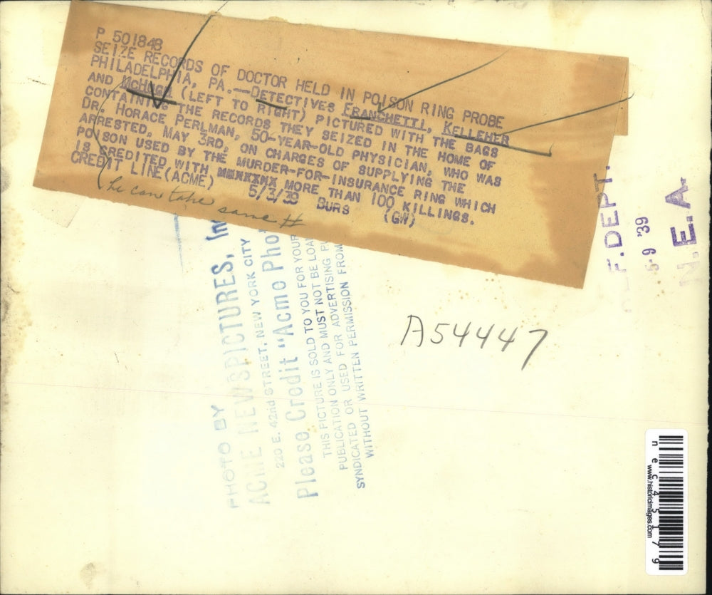 1939 Press Photo Detectives Franchetti, Kelleher & McHugh w/ seized records