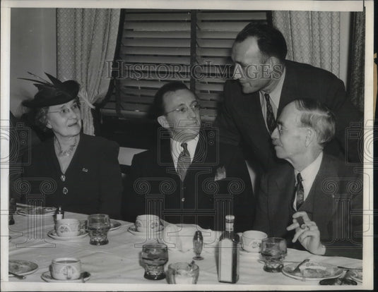 1940 Press Photo Eva Wheeler, B.C. Fields, William Bonelli, R.E. Collins