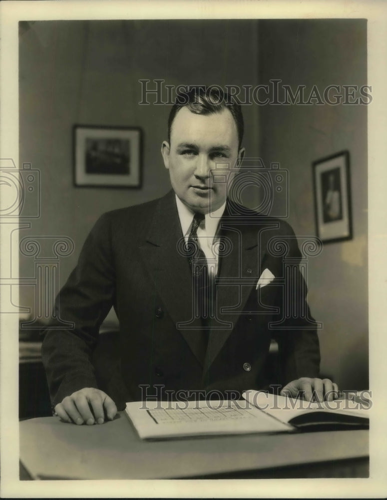 1934 Press Photo Mr RJ Flood at his desk in Pittsburgh. Pa