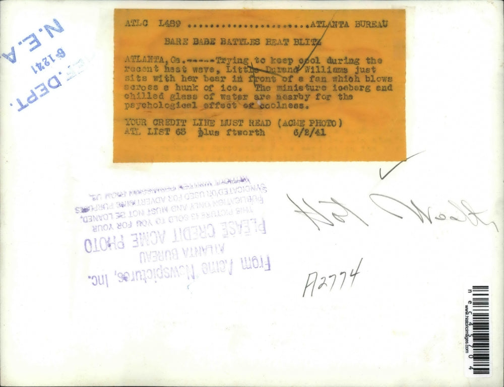 1941 Press Photo Atlanta, Ga Durand Williams & toy bear during heat wave