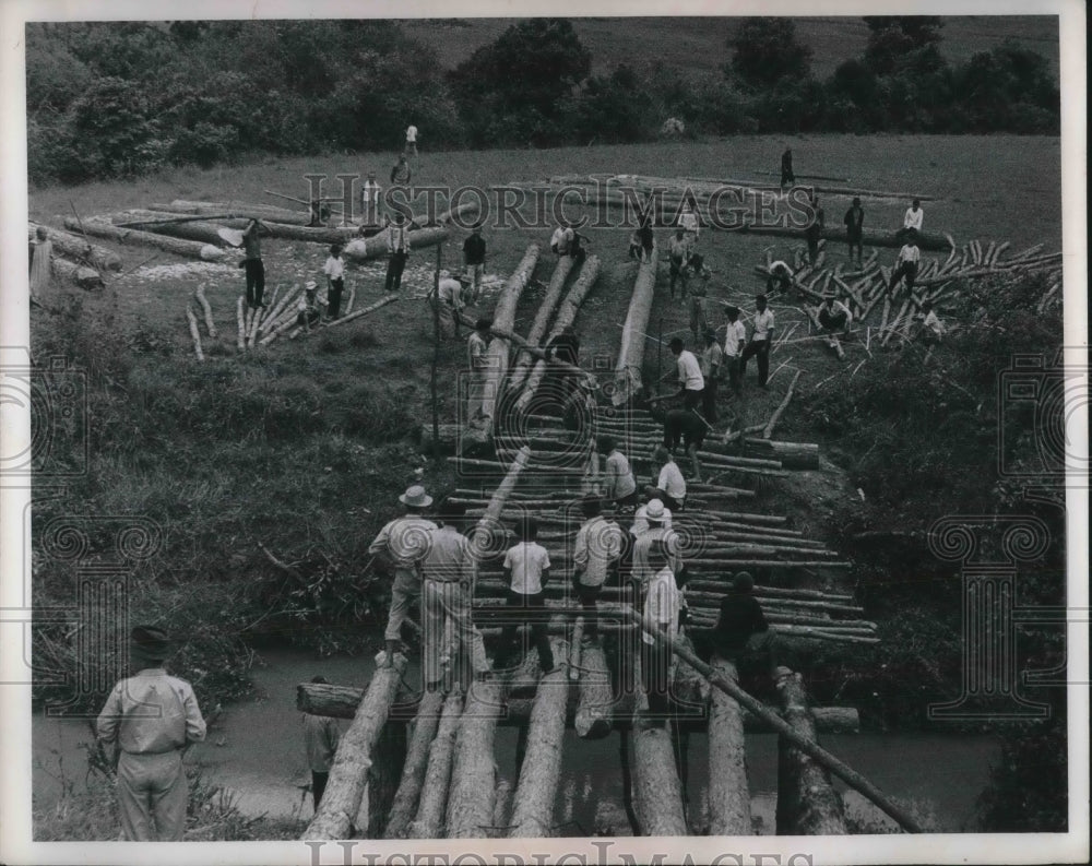 1961 Press Photo Laos Bridge Building Near Nam Koo
