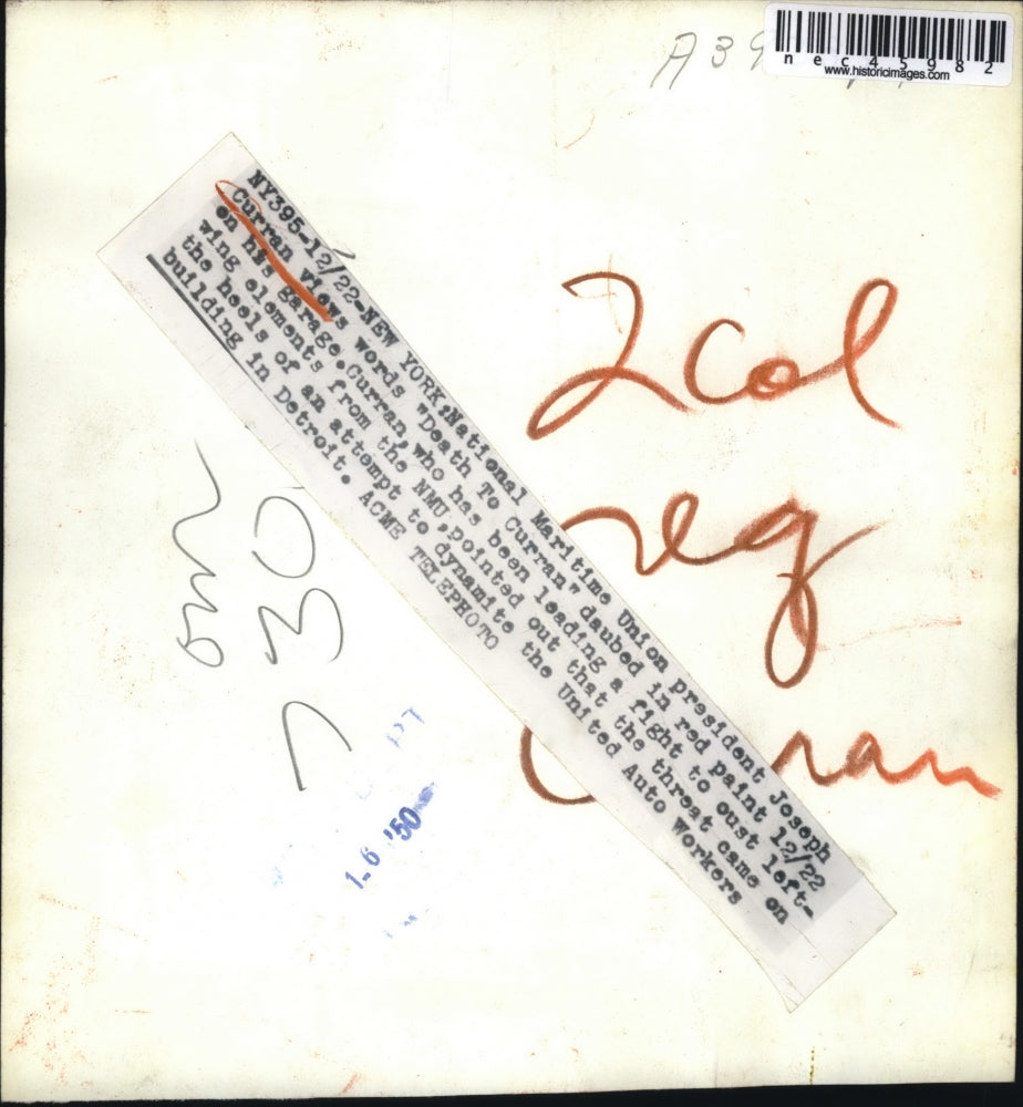 1950 Press Photo Maritime Union pres. Joe Curran next to "Death To Curran" sign