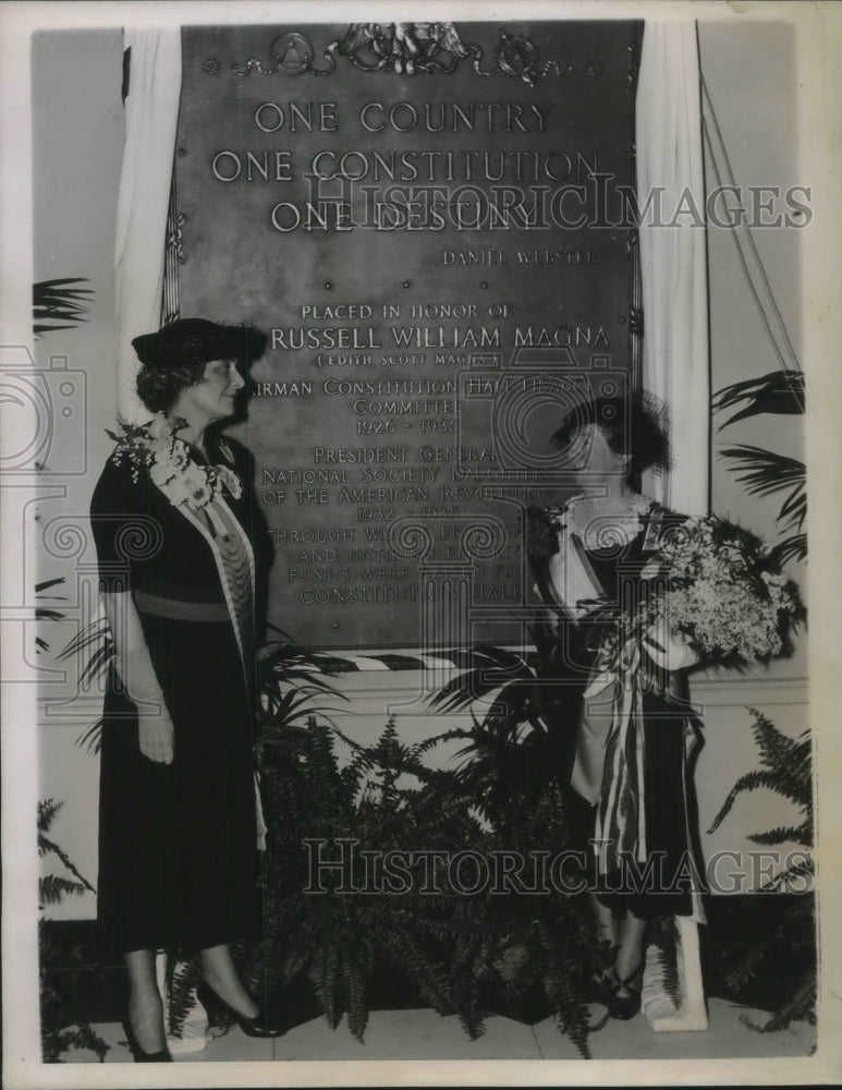 1938 Press Photo Daughters of American Revolution, Mrs. W. Becker, Mrs. Magna