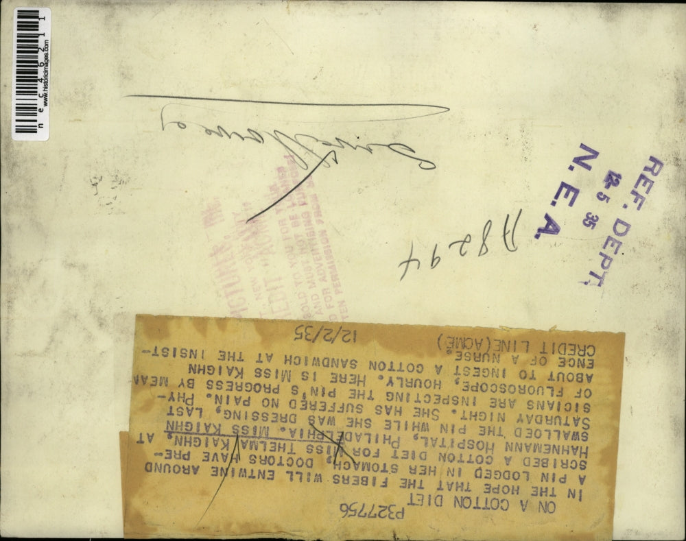 1935 Press Photo Miss Thelma Kaighn in a cotton diet.