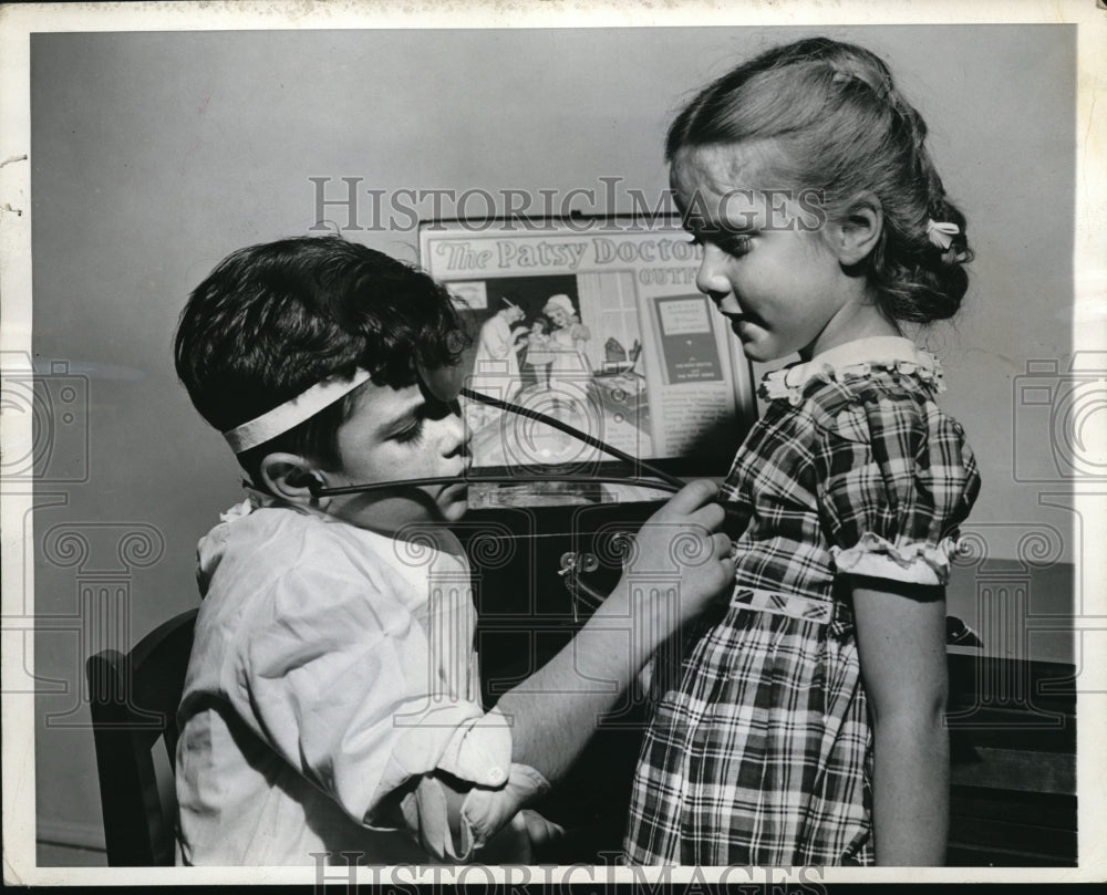 1973 Press Photo Young Bobby Bauer as doctor with Sherry Wendorf as patient - Historic Images