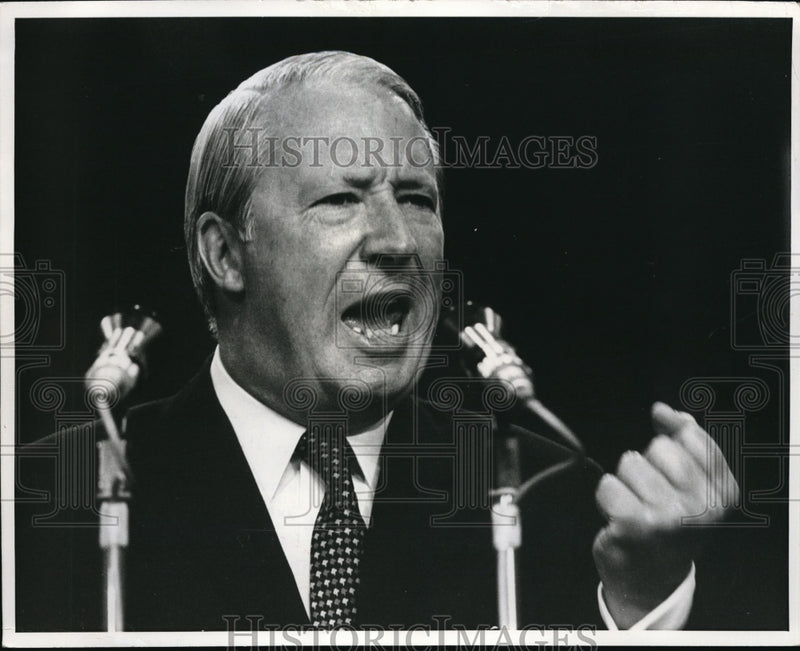 Load image into Gallery viewer, 1970 Press Photo British Prime Minister Edward Heath addresses Delegates
