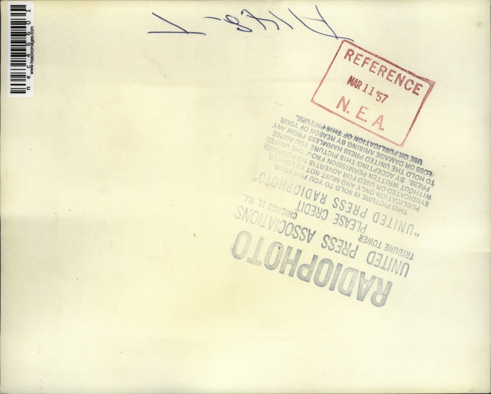 1957 Press Photo demonstrators against PM Ben Gurion's plan for withdrawal