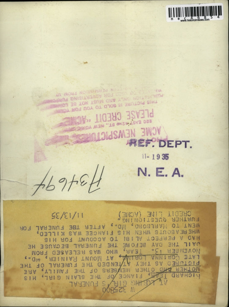 1935 Press Photo Richard Tear attending funeral of late Corinna Loring