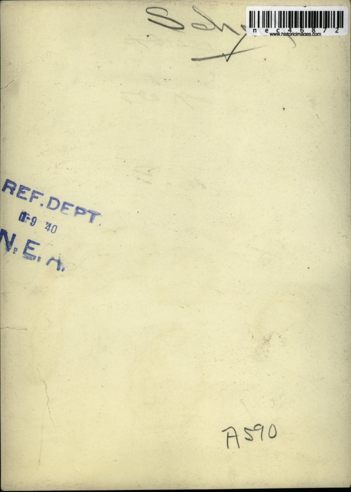 1940 Press Photo Students Walking Into Classroom and Greeted by Teacher