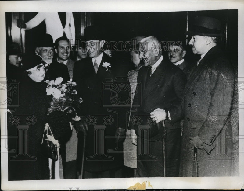 Load image into Gallery viewer, 1934 Press Photo US Ambassador To France Jesse Strauss And Wife In Paris
