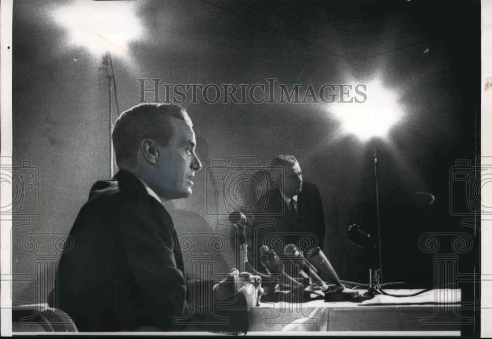 1962 Press Photo Atty. Gen. Edward J. McCormack Jr. Faces Press at Convention