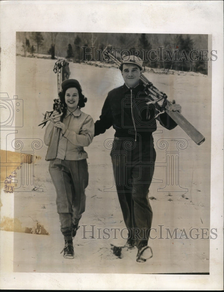 1940 Press Photo George Lowther and Eileen Herrick - nec47275