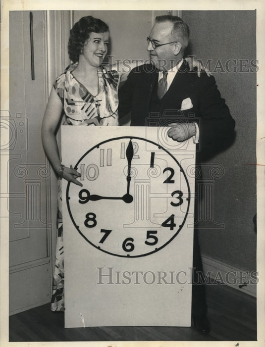 1933 Press Photo Don Meany getting married for the 9th time.