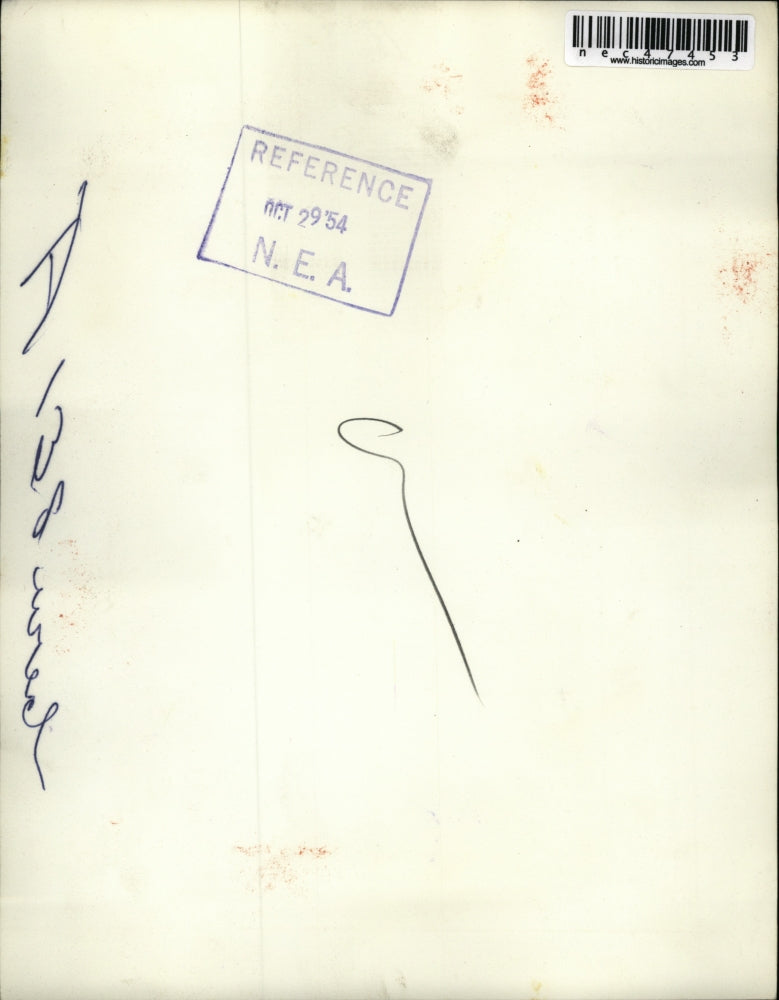 1954 Press Photo A car hauled out from unfinished basement of new drive-in