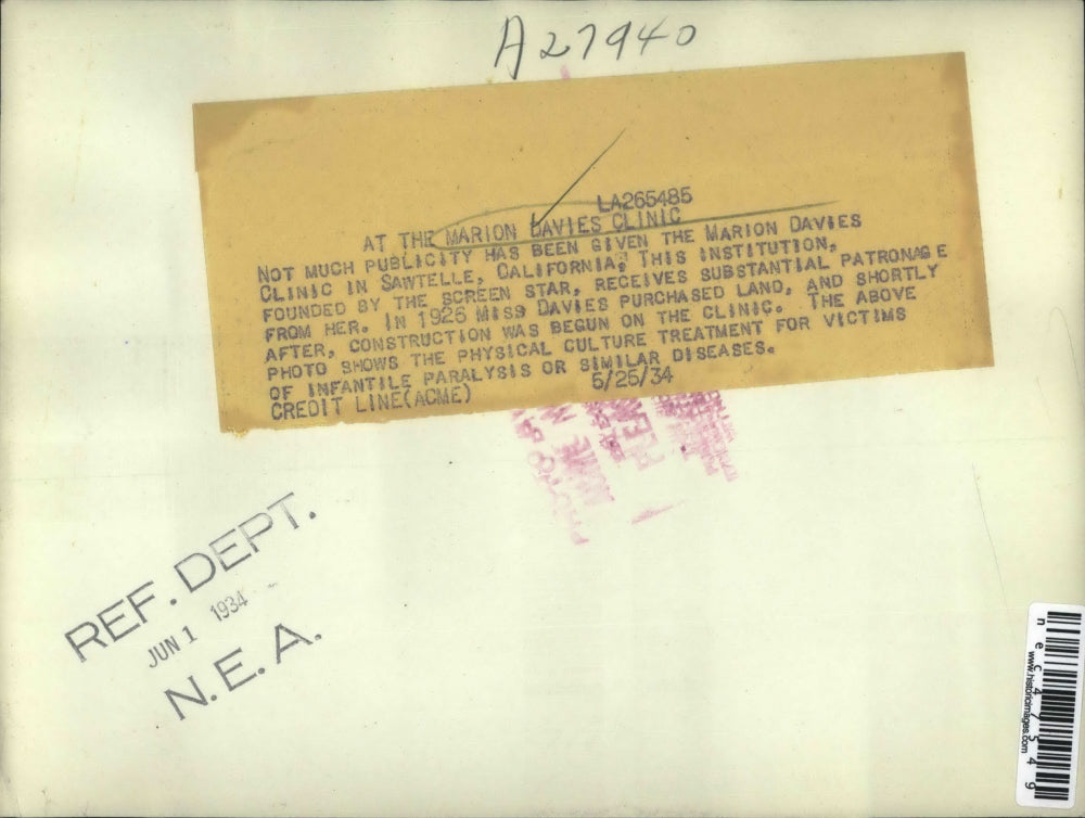 1934 Press Photo Marion Davies Clinic