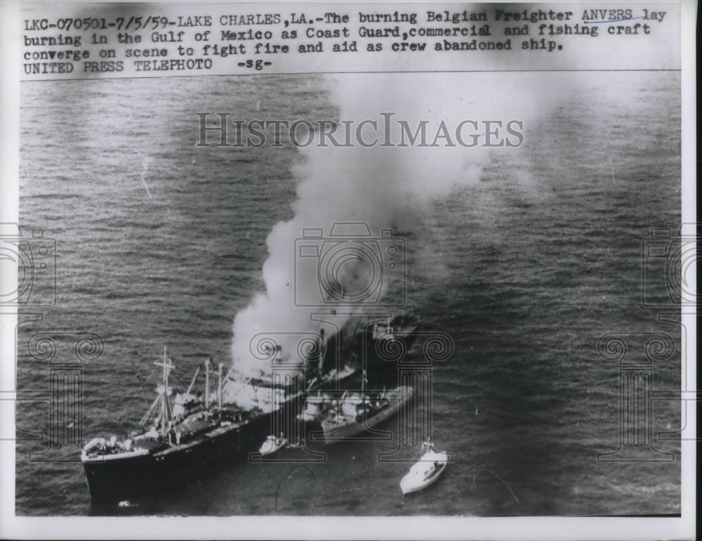 1959 Press Photo Burning Belgian Freighter Anvers.- Historic Images