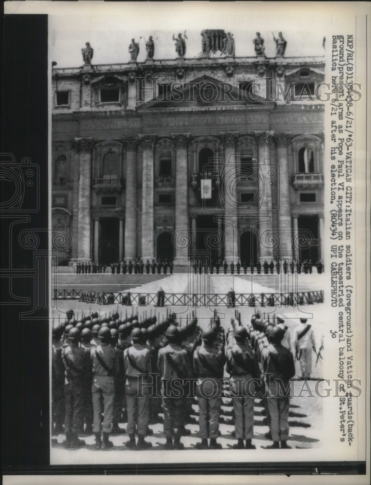 1963 Press Photo Italian Troops &amp; Vatican Guards Stand At Attention- Historic Images