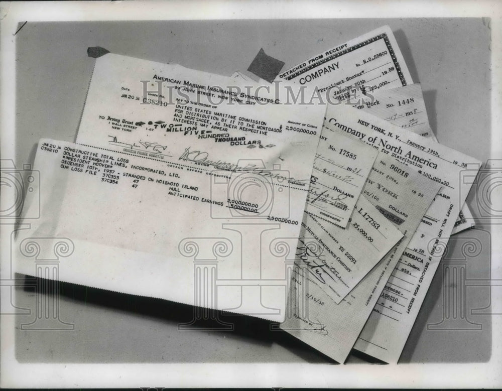 1938 Press Photo Checks from Marine Ins. brokers for US Marime Commission