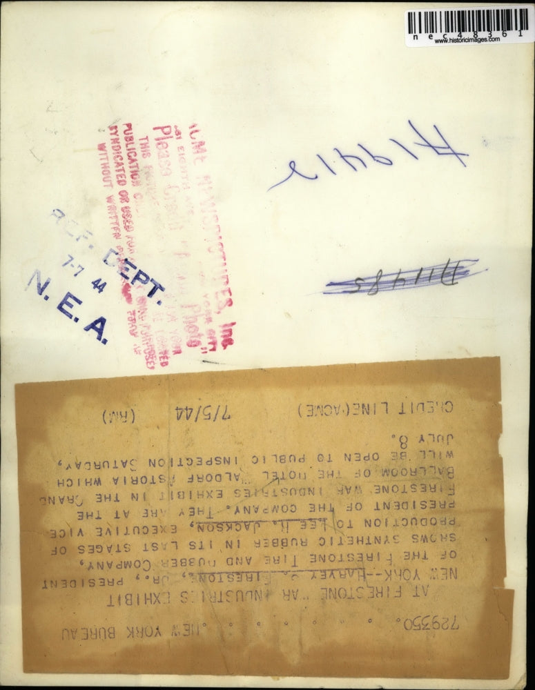 1955 Press Photo Harvey Firestone Jr & Lee Jackson synthetic rubber tires