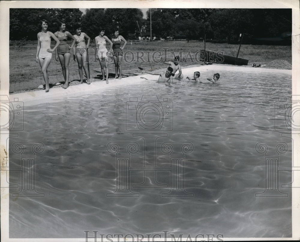 1954 Press Photo Swimmers at Newly Constructed Pool - nec48497