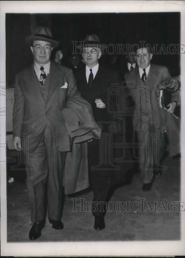 1945 Press Photo CD Ryan, BR Prall &amp; WL Norton, Mongomery Ward Officials- Historic Images