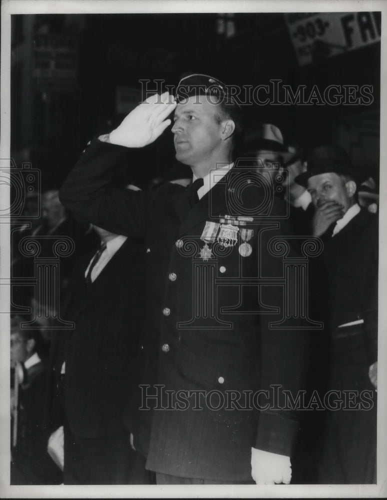 1937 Press Photo Policeman dressed in Legion cap and awards- Historic Images