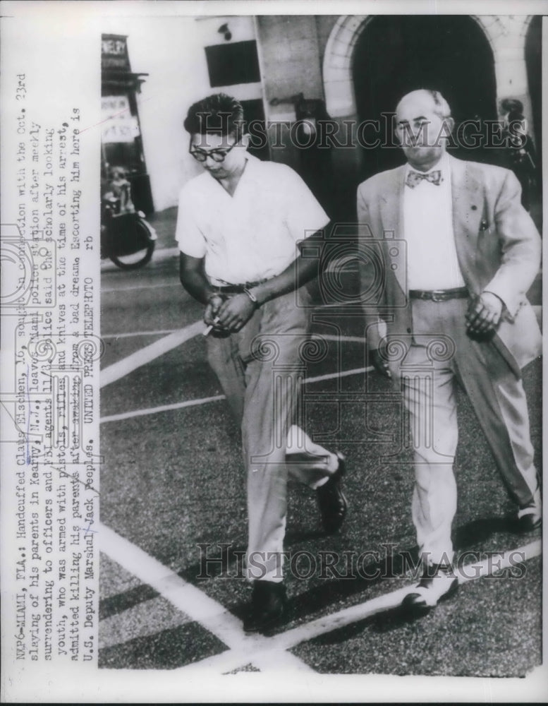 1952 Press Photo Handcuffed Claus Eischen admitted killing parents