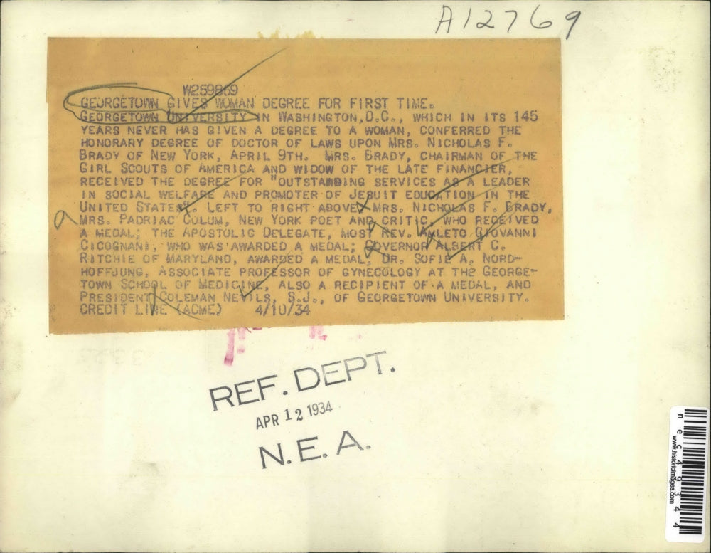 1934 Press Photo Georgetown gives first woman a degree