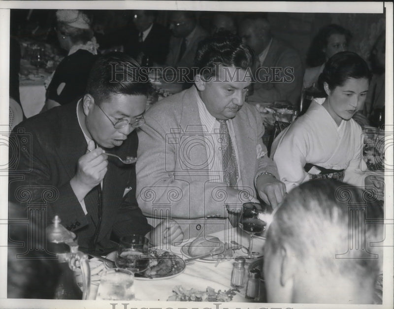Load image into Gallery viewer, 1939 Press Photo Actor Jean Herbrolt At Louis Mayer Moral Re-Armament Luncheon
