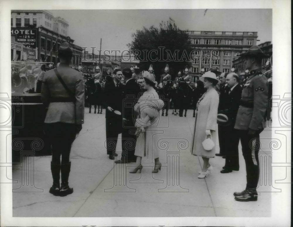 1939 Press Photo King and Queen visit Calgary