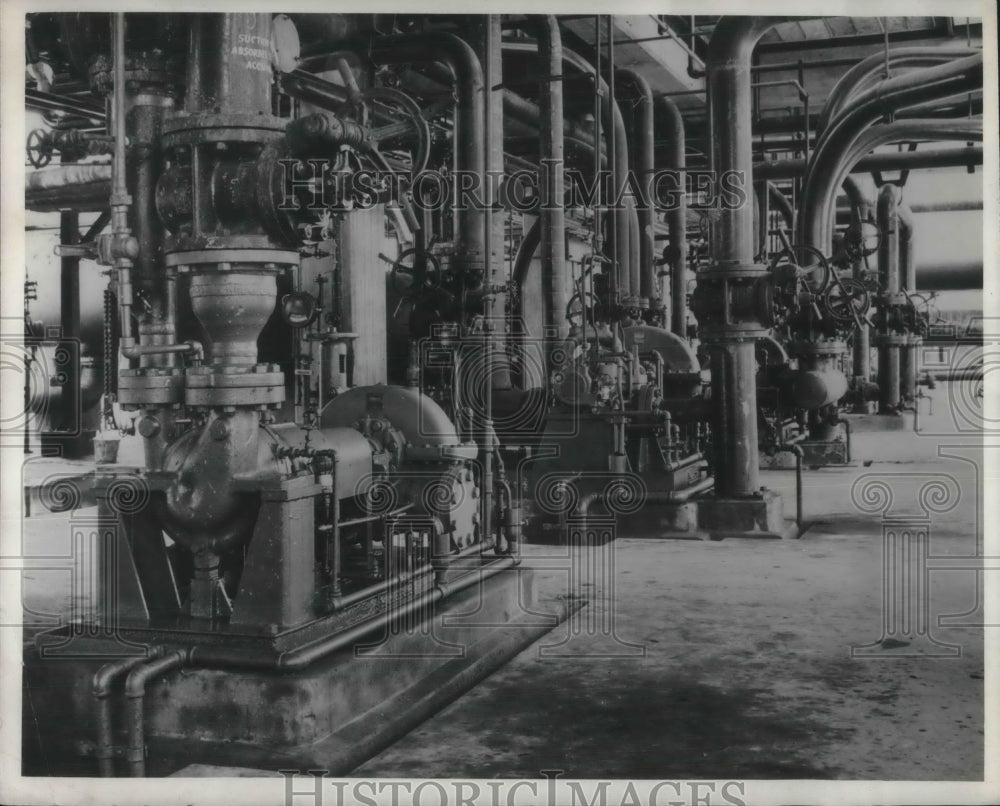 1946 Press Photo Gas Plant - nec49526- Historic Images