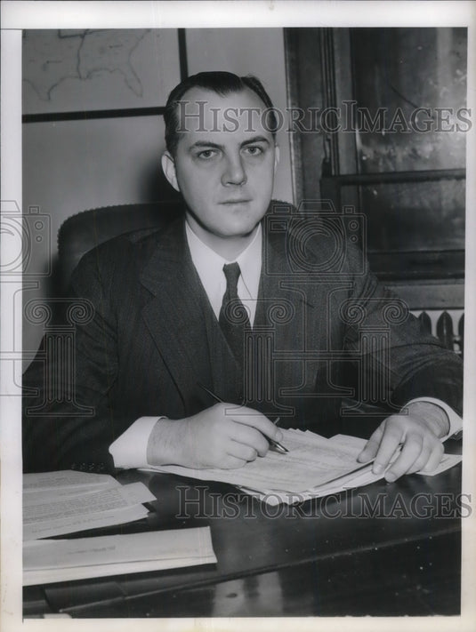 1942 Press Photo Nominated by President Roosevelt to succeed Edward Eicher