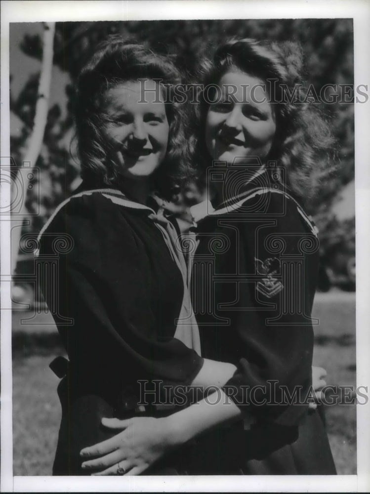 1941 Press Photo Helen & Vivian O'Jaja, prettiest twins at Annual Meeting of the
