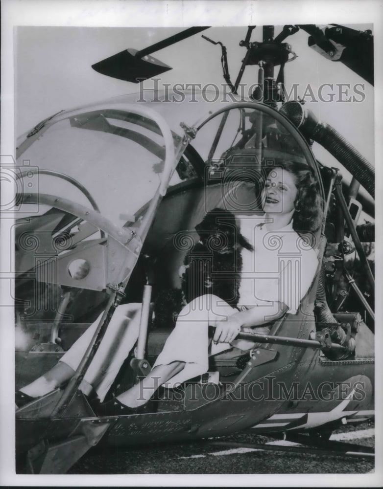 1953 Press Photo Helicopter Instructor Marilynn Riviere In Cockpit With Poodle- Historic Images