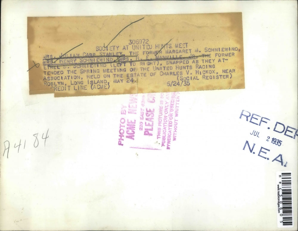 1935 Press Photo Socialites At Charles Hickox Estate Hunt Race In Long Island