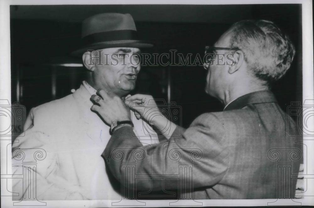1955 Press Photo Russian Farm Delegate Petr Svechnikov Measured For Shirt