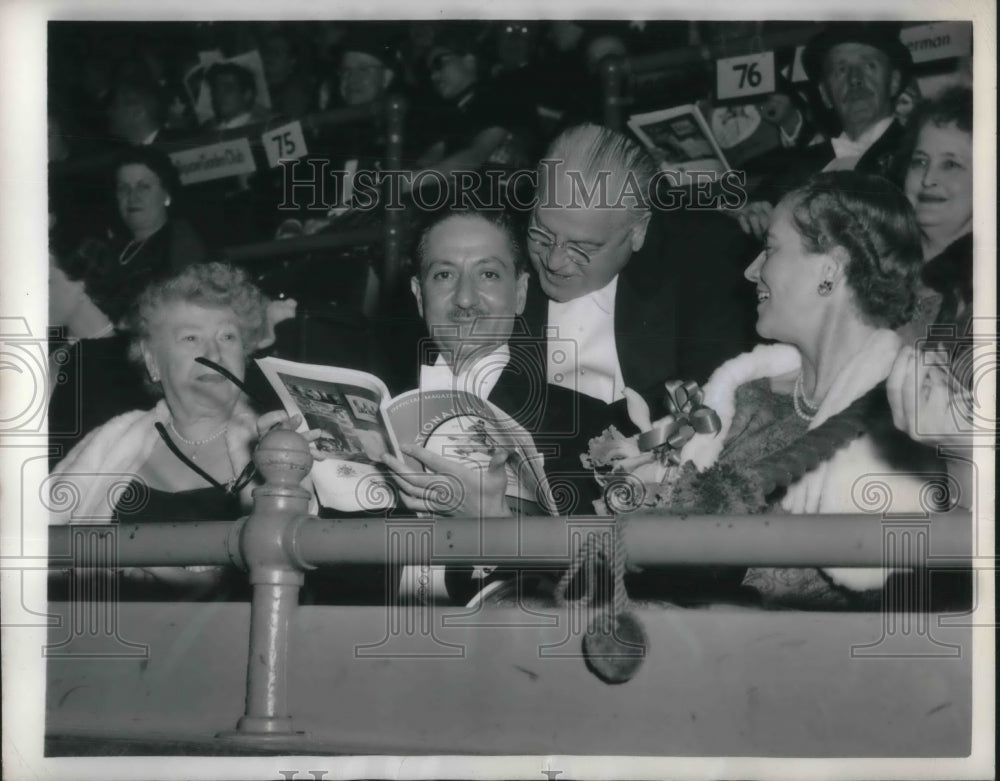 1950 Press Photo 67th annual Horse Show in New York.