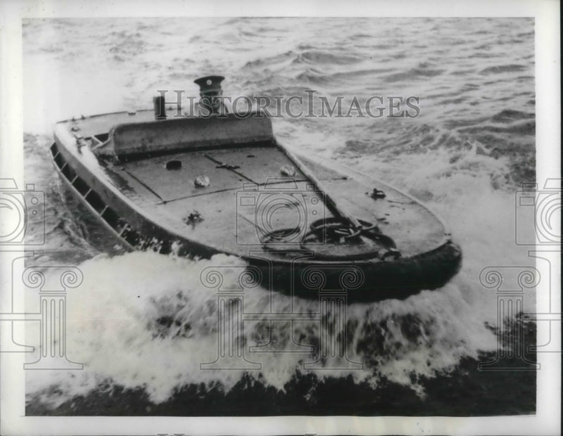 Load image into Gallery viewer, 1941 Press Photo Motorboat used in Training at British School Base in Ireland.
