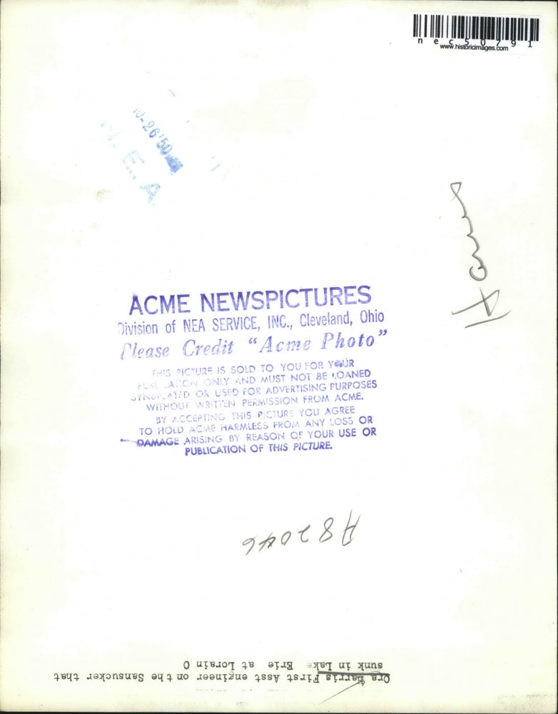 1950 Press Photo Ora Harris 1st. asst. engineer on the sansucker that sunk