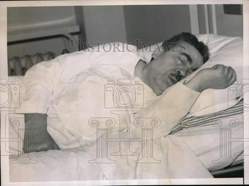 1937 Press Photo Samuel Elsner found in Statue of Liberty rescued from kidnapped