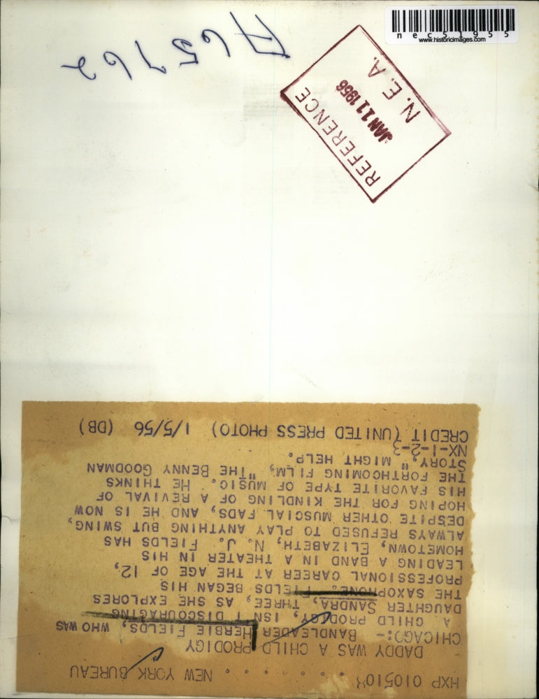 1956 Press Photo Bandleader Herbie Fields with daughter Sandra