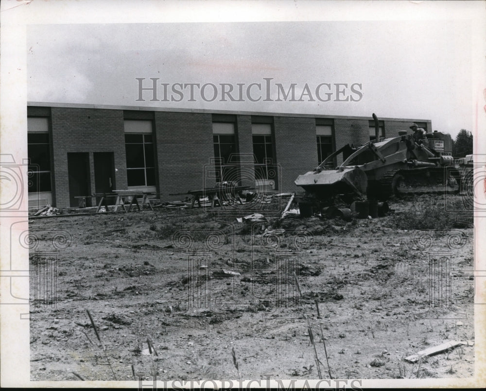 Press Photo New Jefferson, Ohio Jr High School construction