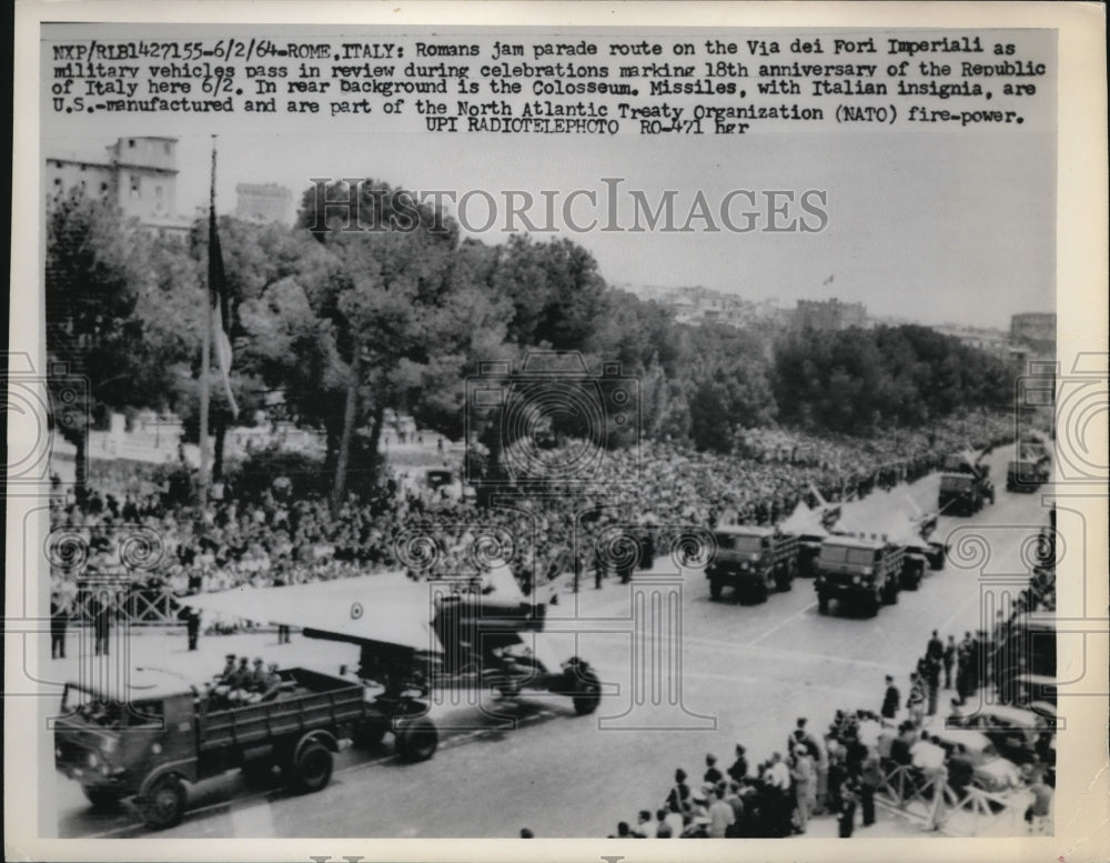 1954 Press Photo Romans Jam Parade route on Via dei Fori Imperiali- Historic Images