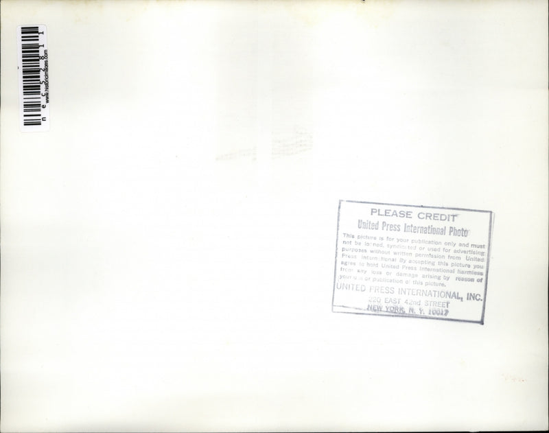 Load image into Gallery viewer, 1969 Press Photo St James, Minn. snowstorm
