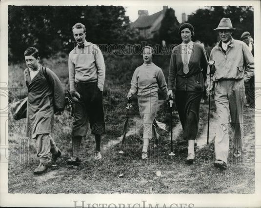 1935 Press Photo Competitors In Golf Coed Mixed Foursomes At Norplesdon England- Historic Images