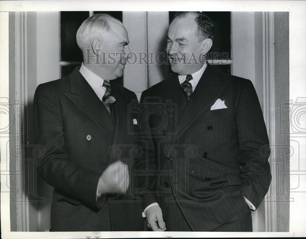 1943 Press Photo Chester Davis WWII Food Administrator And Claude Wickard
