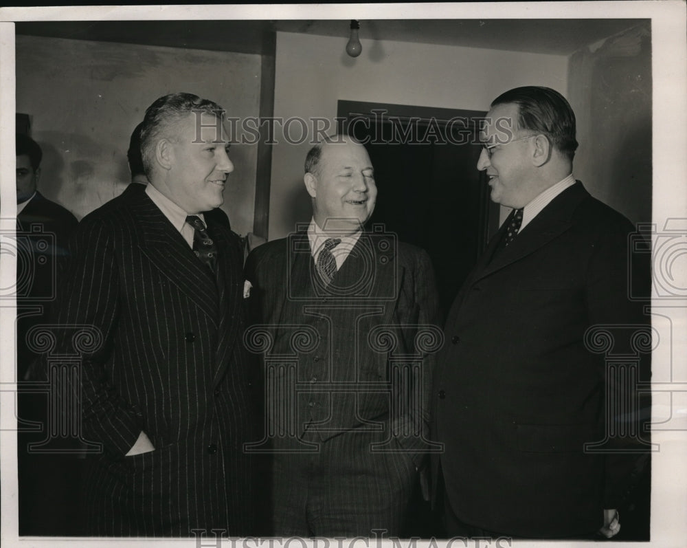 1940 Press Photo John L. Barrett, Meredith Meyers and Luther Harr.
